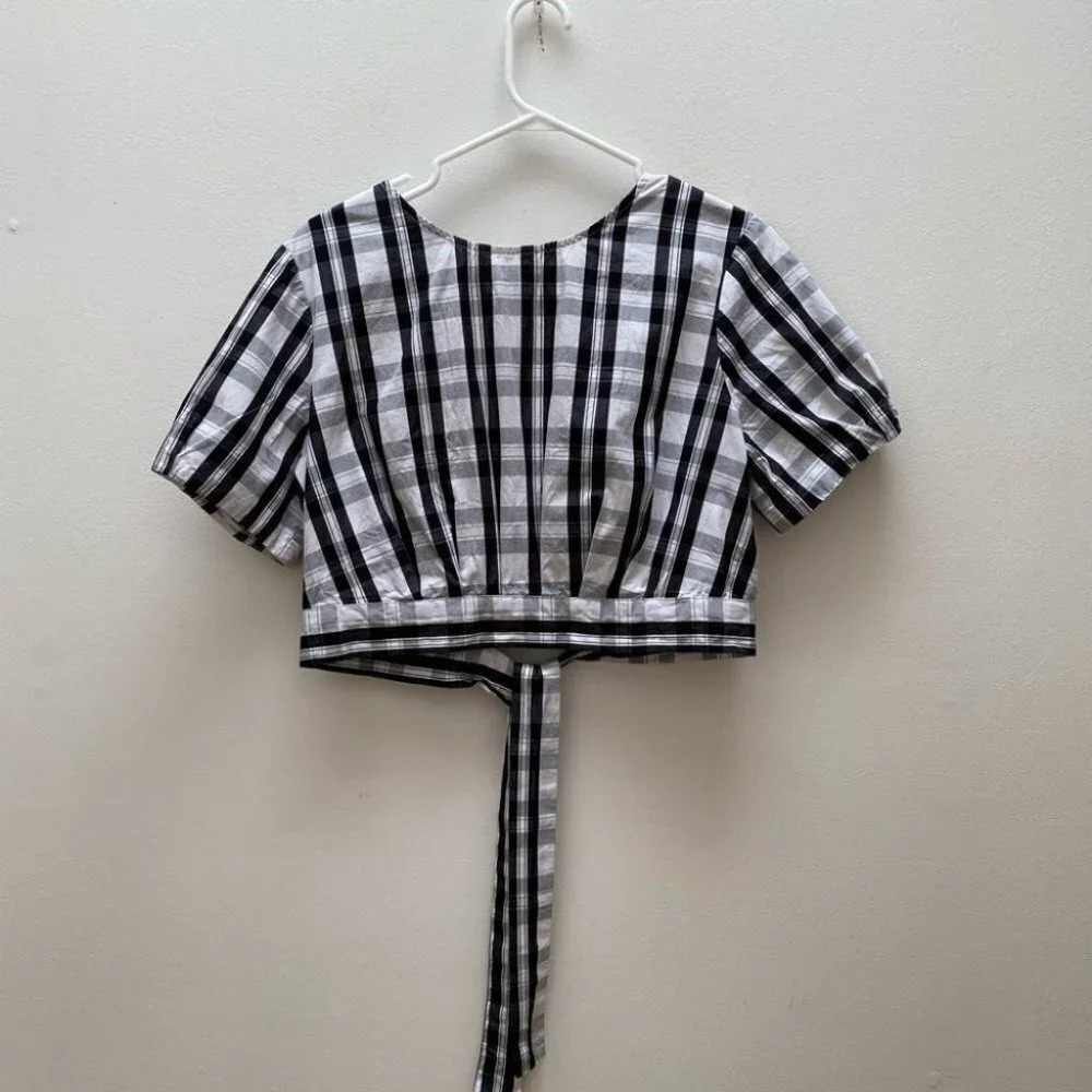 Forever 21 - Cropped  Checkered Back Tie Blouse